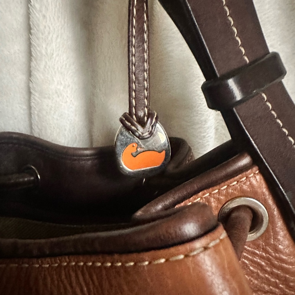 Lightweight All Weather Pebble Drawstring Leather… - image 2